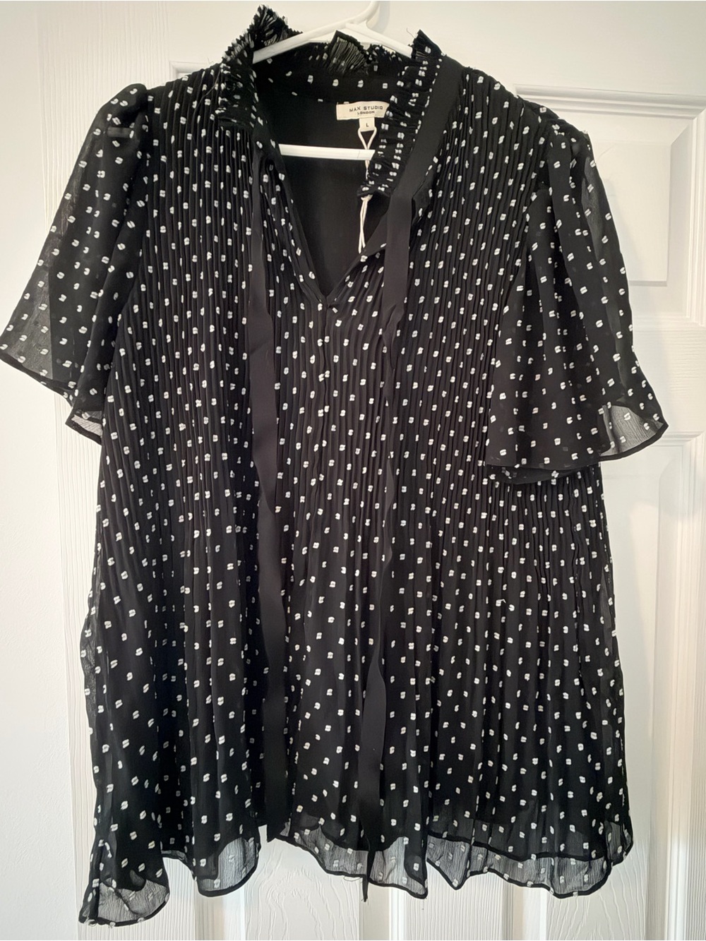Black & White Polka Dot Short Sleeve Blouse- Max Studio